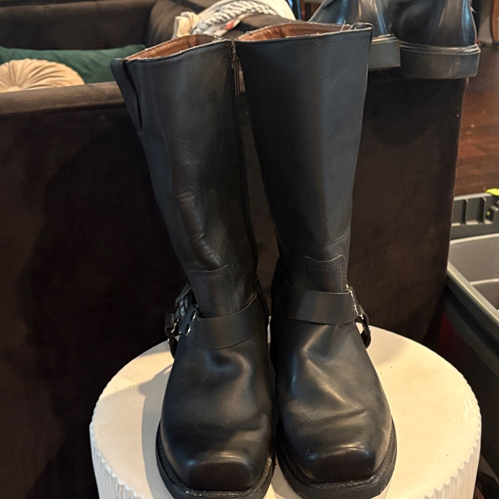 Harley-Davidson Black Leather Mid-Calf Harness Boots